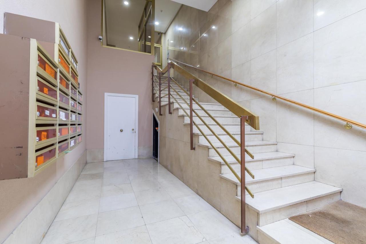 Ferienwohnung Centrico Apt A Unos Pasos De Gran Via Madrid Exterior foto